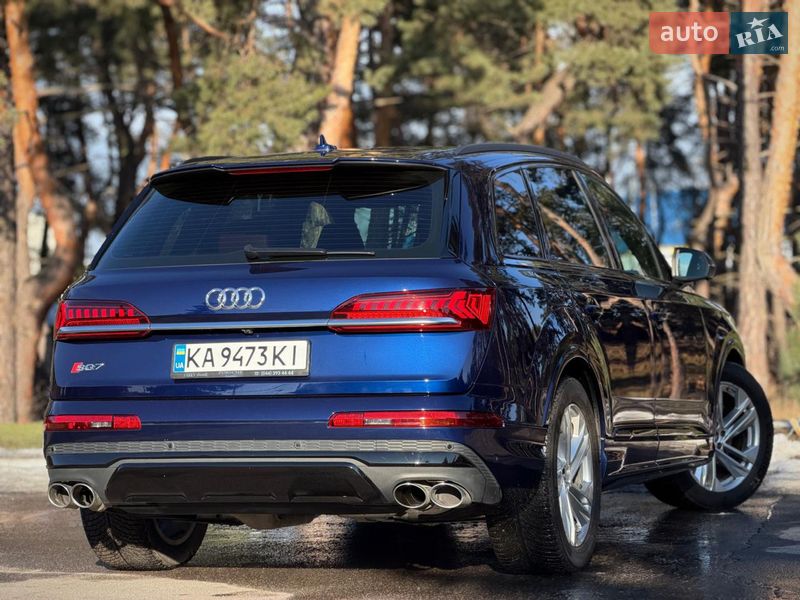 Внедорожник / Кроссовер Audi SQ7 2020 в Киеве
