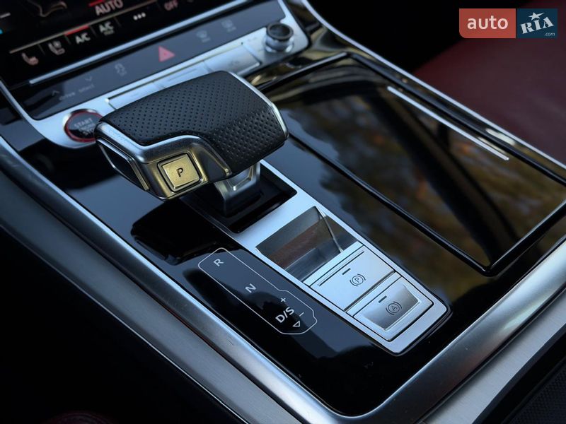 Внедорожник / Кроссовер Audi SQ7 2020 в Киеве