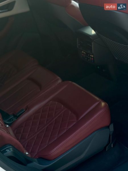Позашляховик / Кросовер Audi SQ7 2023 в Києві