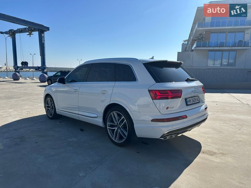 Внедорожник / Кроссовер Audi SQ7 2018 в Одессе