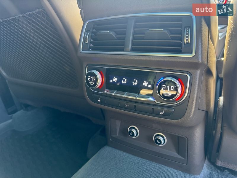 Внедорожник / Кроссовер Audi SQ7 2017 в Тернополе