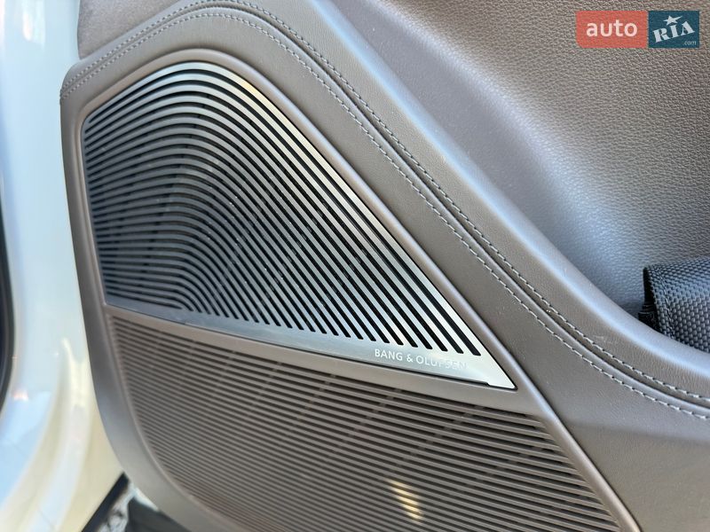 Внедорожник / Кроссовер Audi SQ7 2017 в Тернополе