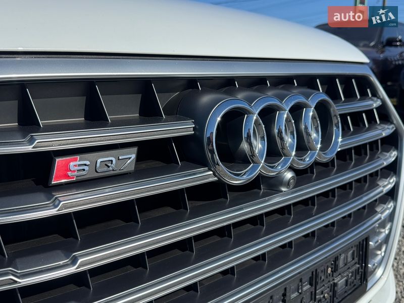 Внедорожник / Кроссовер Audi SQ7 2017 в Тернополе