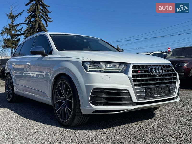 Внедорожник / Кроссовер Audi SQ7 2017 в Тернополе