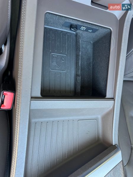 Внедорожник / Кроссовер Audi SQ7 2017 в Тернополе