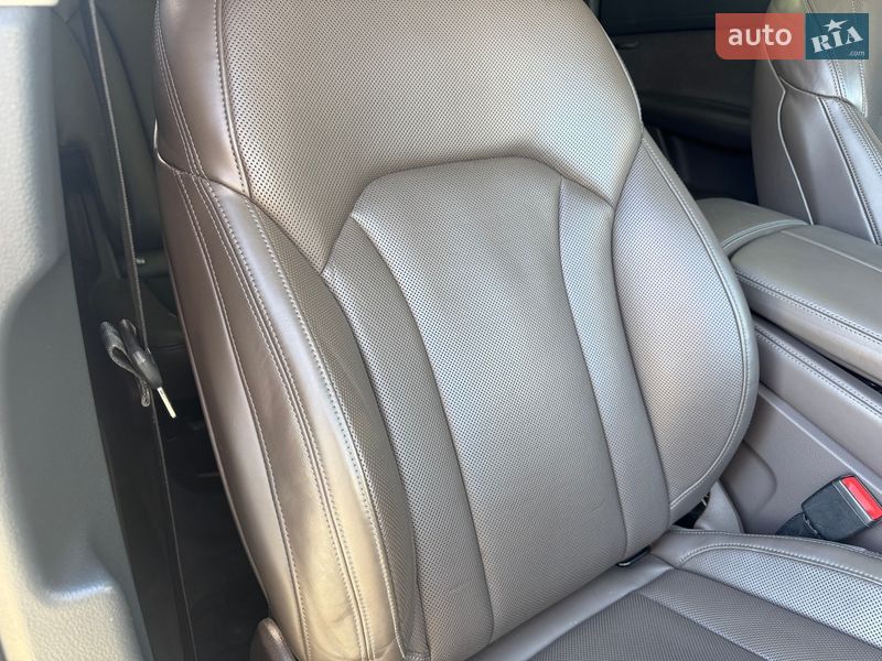 Внедорожник / Кроссовер Audi SQ7 2017 в Тернополе