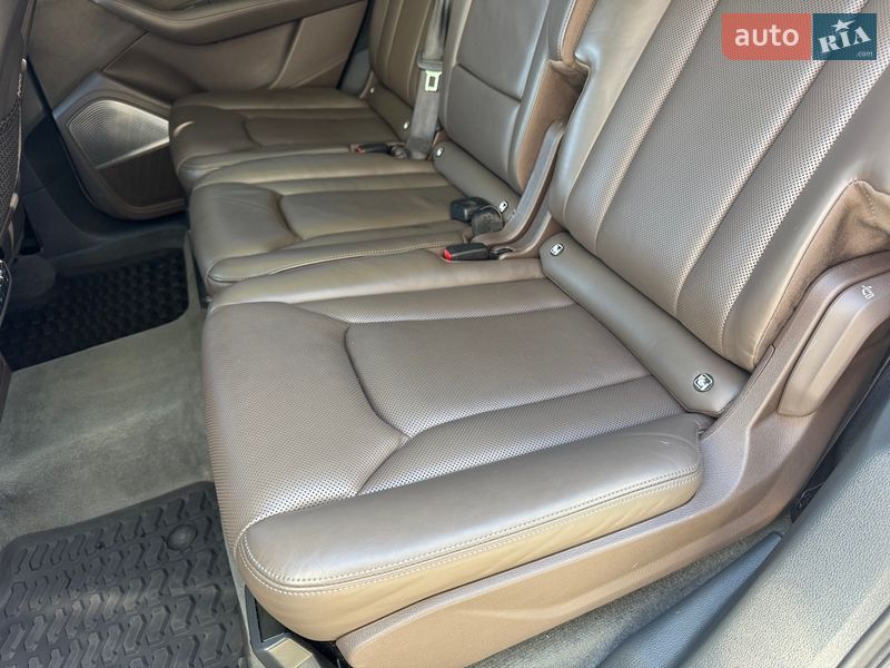 Внедорожник / Кроссовер Audi SQ7 2017 в Тернополе