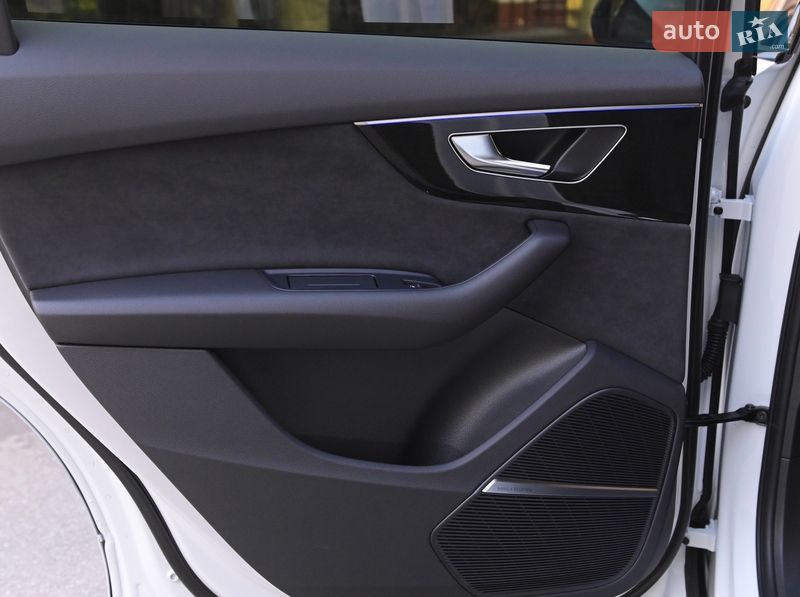 Внедорожник / Кроссовер Audi SQ7 2024 в Одессе