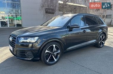 Внедорожник / Кроссовер Audi SQ7 2017 в Киеве