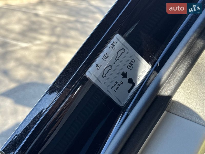 Позашляховик / Кросовер Audi SQ7 2017 в Києві