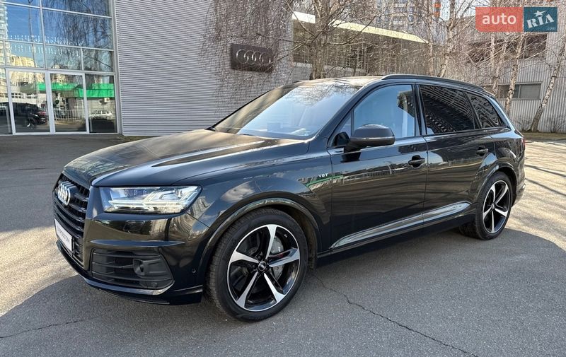 Позашляховик / Кросовер Audi SQ7 2017 в Києві