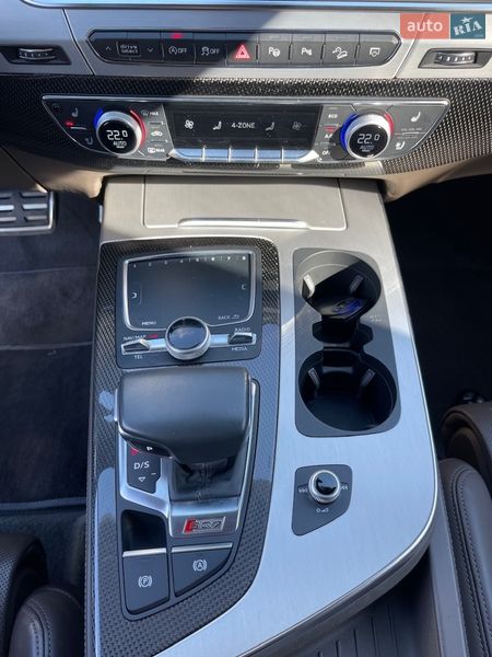 Позашляховик / Кросовер Audi SQ7 2017 в Києві