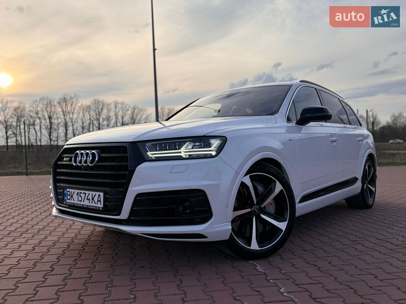 Внедорожник / Кроссовер Audi SQ7 2017 в Ровно фото 3 Внедорожник / Кроссовер Audi SQ7 2017 в Ровно