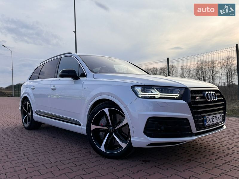Внедорожник / Кроссовер Audi SQ7 2017 в Ровно фото 7 Внедорожник / Кроссовер Audi SQ7 2017 в Ровно