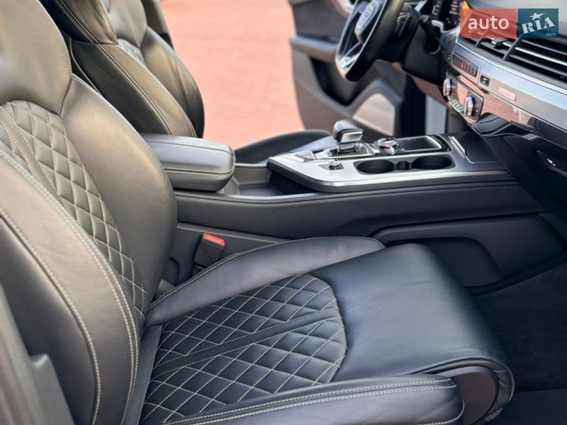 Внедорожник / Кроссовер Audi SQ7 2017 в Ровно фото 24 Внедорожник / Кроссовер Audi SQ7 2017 в Ровно