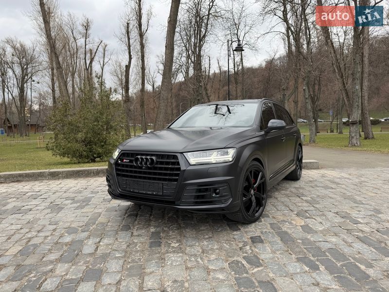 Внедорожник / Кроссовер Audi SQ7 2018 в Киеве
