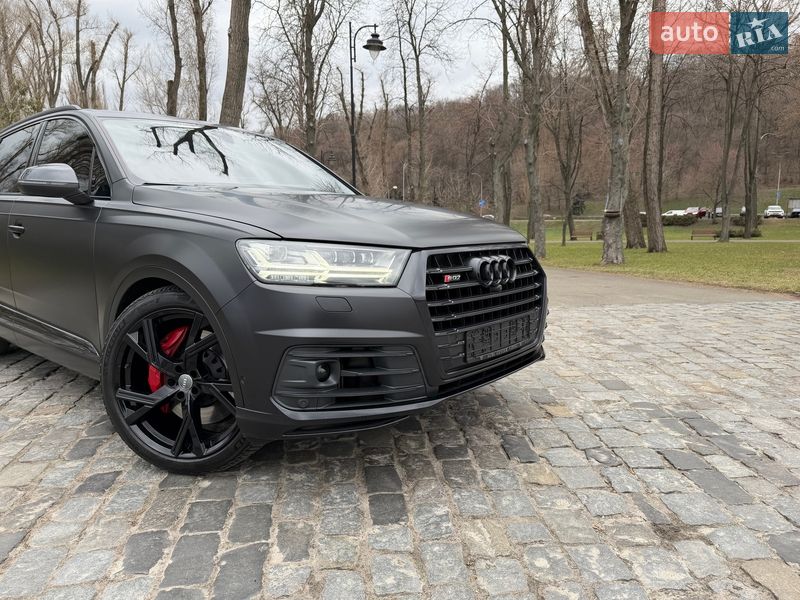 Внедорожник / Кроссовер Audi SQ7 2018 в Киеве