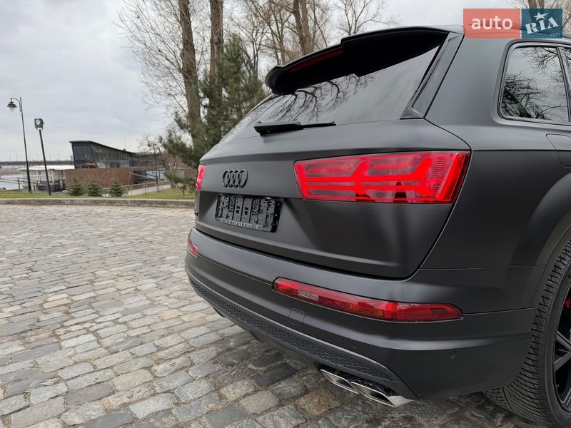 Внедорожник / Кроссовер Audi SQ7 2018 в Киеве