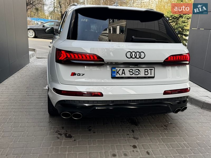 Внедорожник / Кроссовер Audi SQ7 2021 в Киеве