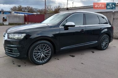 Внедорожник / Кроссовер Audi SQ7 2017 в Виннице