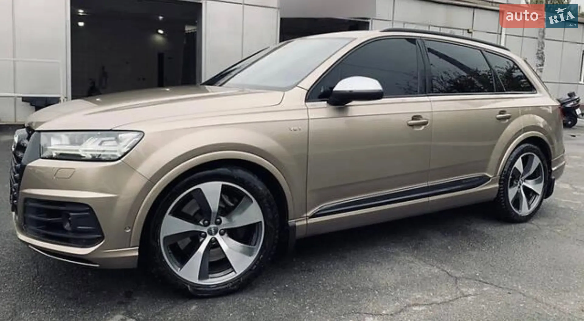 2018 Audi SQ7 - мініатюра 2