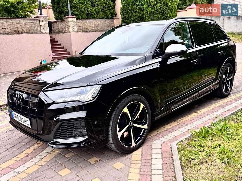 Внедорожник / Кроссовер Audi SQ7 2021 в Баре
