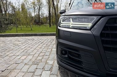Внедорожник / Кроссовер Audi SQ7 2018 в Киеве