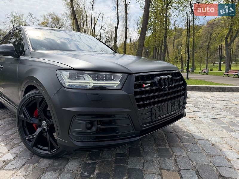 Внедорожник / Кроссовер Audi SQ7 2018 в Киеве