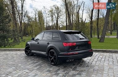 Внедорожник / Кроссовер Audi SQ7 2018 в Киеве