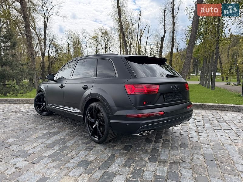 Внедорожник / Кроссовер Audi SQ7 2018 в Киеве