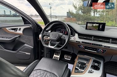 Внедорожник / Кроссовер Audi SQ7 2018 в Киеве