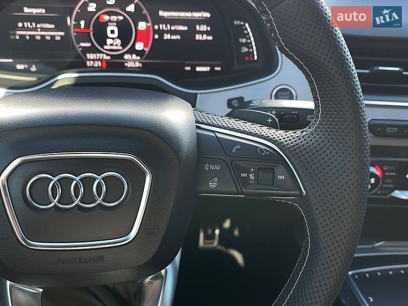 Внедорожник / Кроссовер Audi SQ7 2018 в Киеве