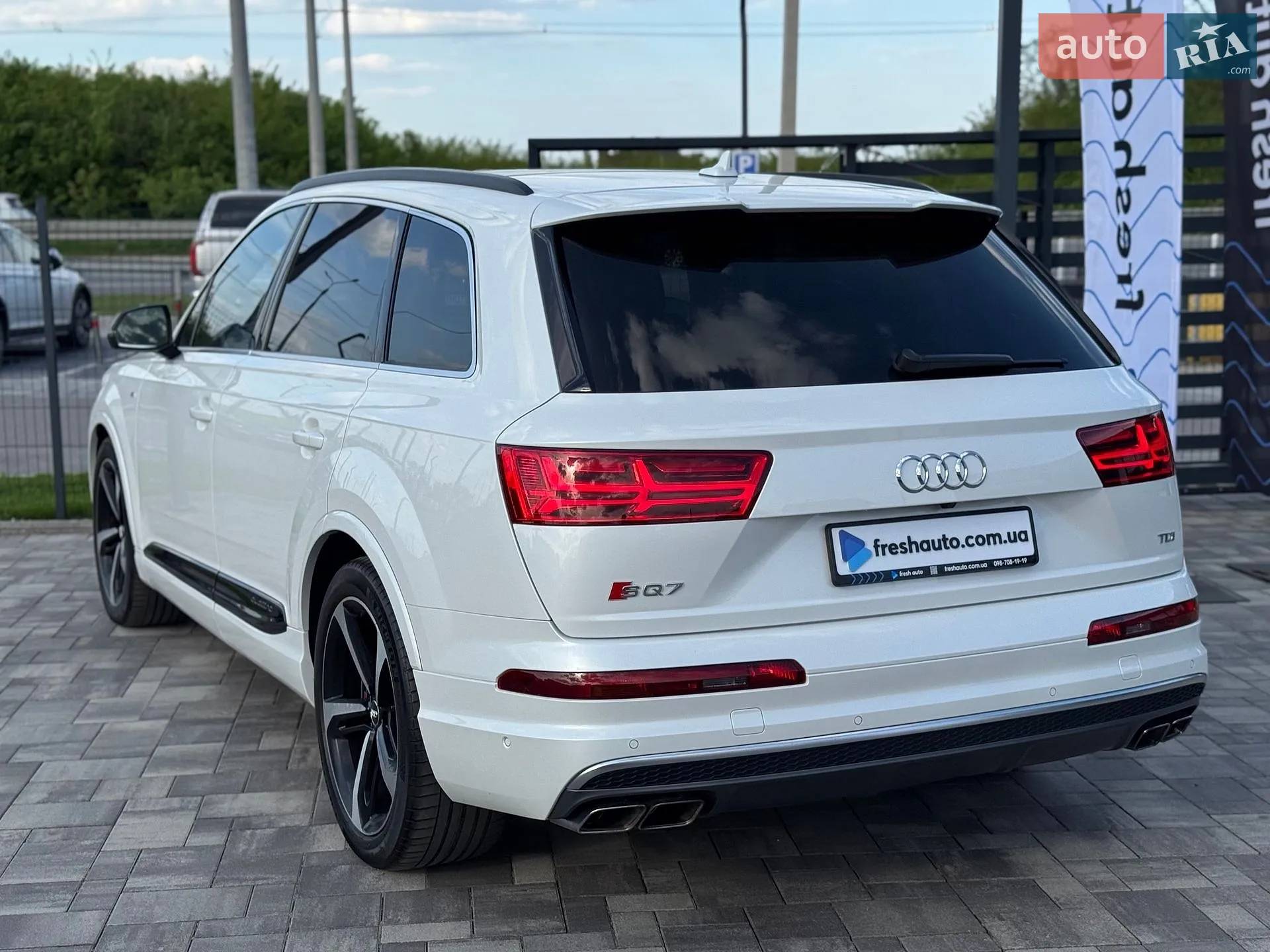 2017 Audi SQ7 - мініатюра 9