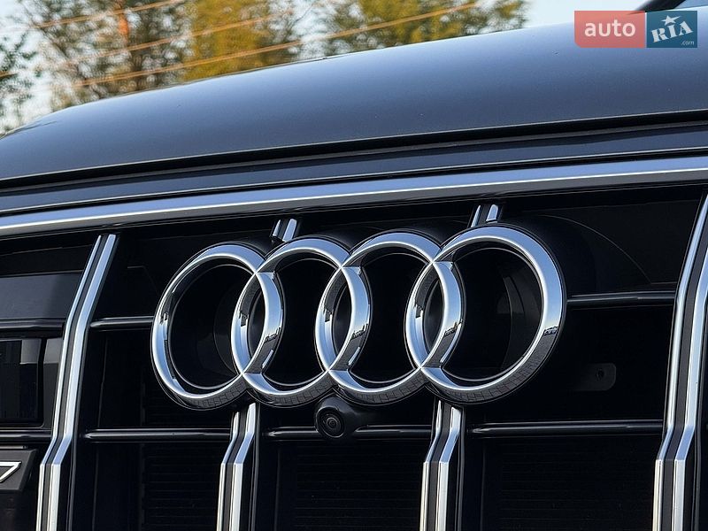 Позашляховик / Кросовер Audi SQ7 2020 в Луцьку