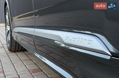 Позашляховик / Кросовер Audi SQ7 2020 в Луцьку