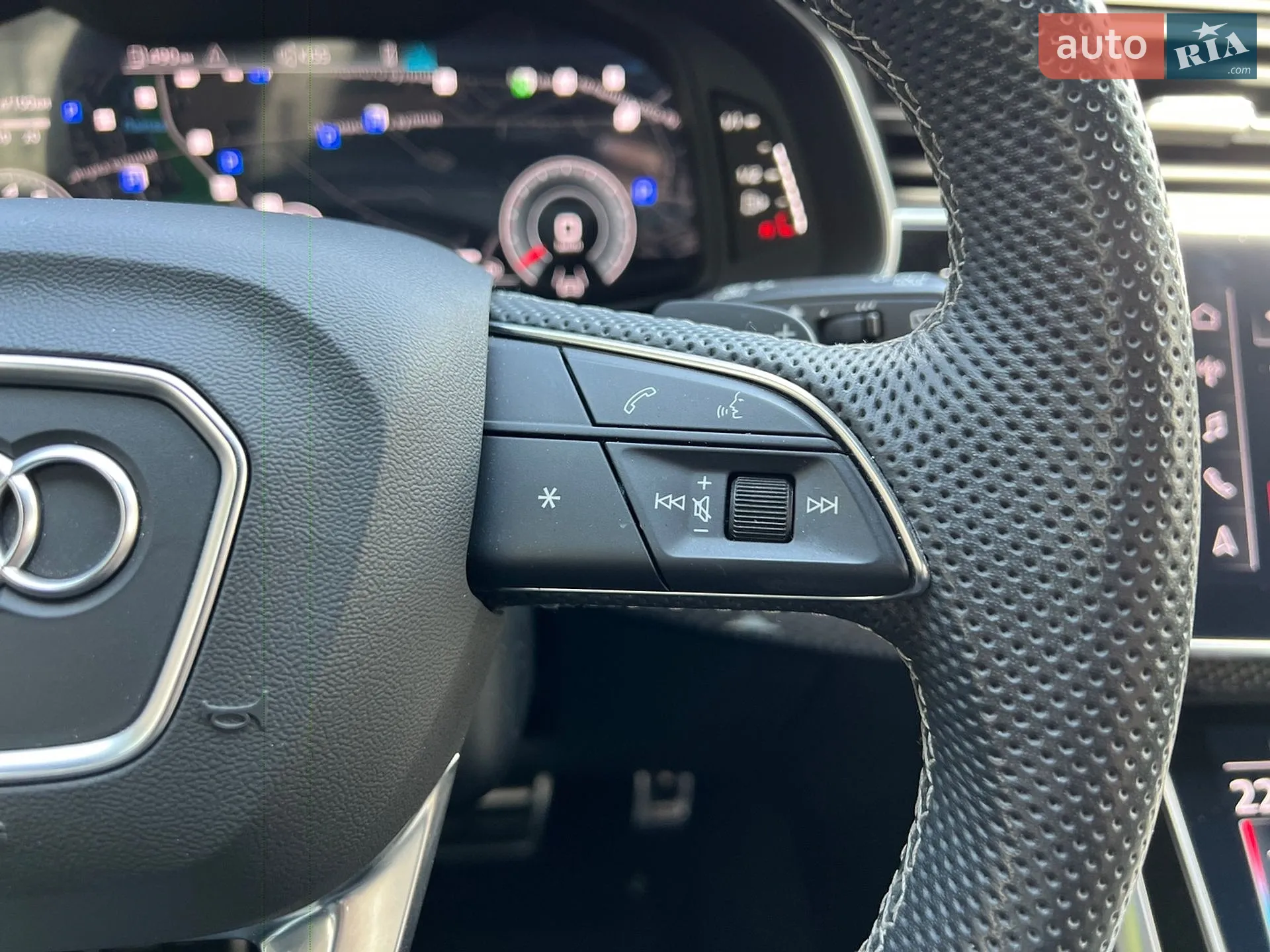 2023 Audi SQ7 - мініатюра 19