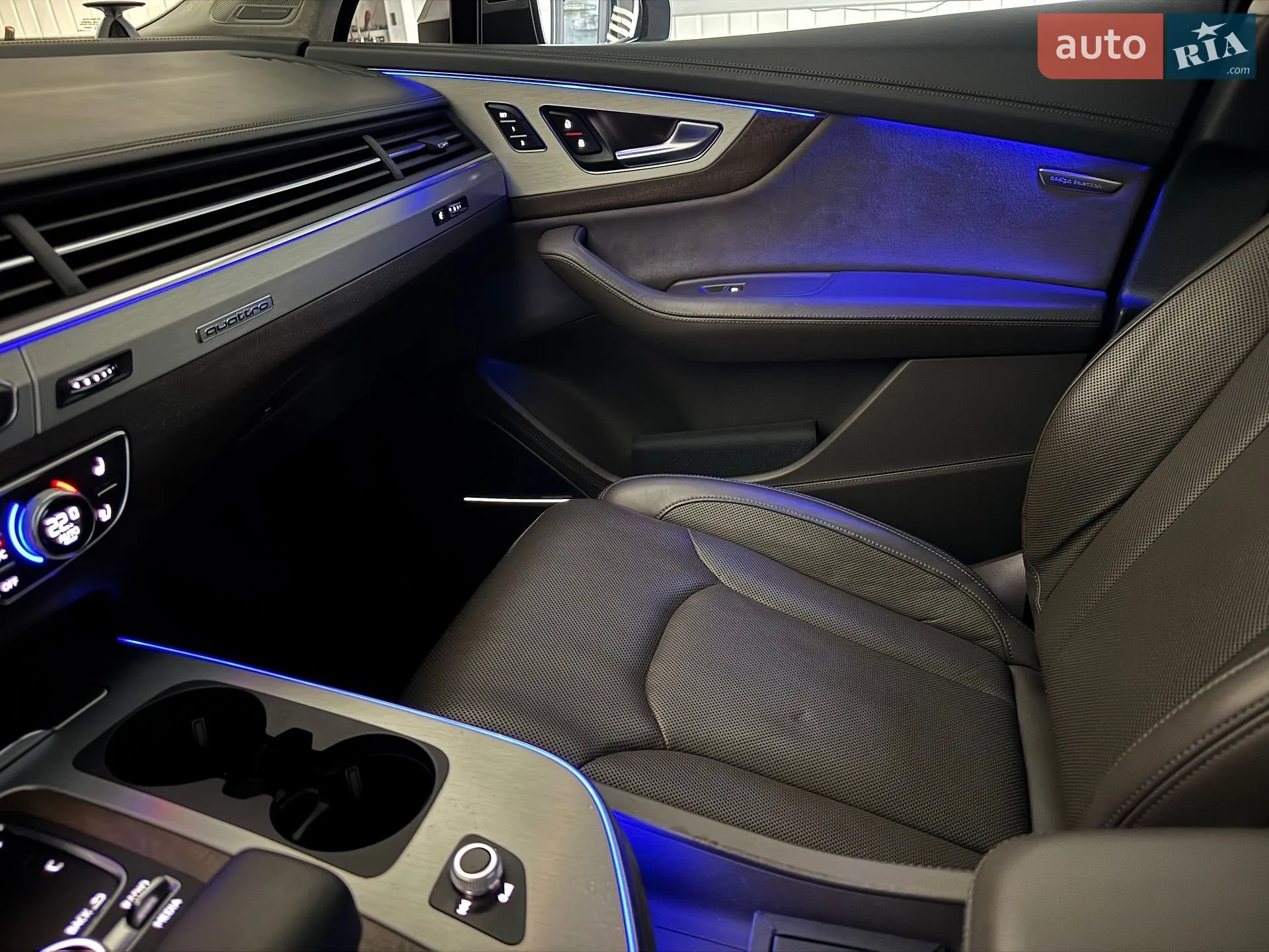 2017 Audi SQ7 - мініатюра 11