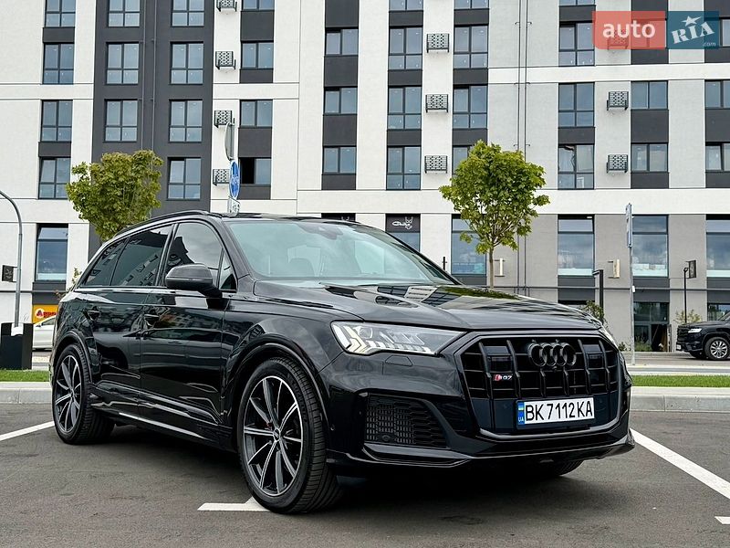 Внедорожник / Кроссовер Audi SQ7 2021 в Ровно