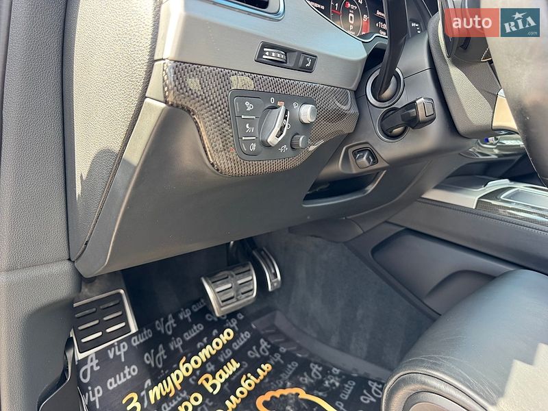 Внедорожник / Кроссовер Audi SQ7 2017 в Тернополе