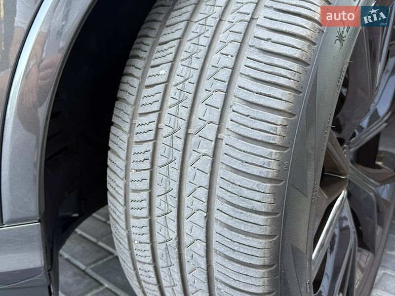 Внедорожник / Кроссовер Audi SQ7 2023 в Полтаве