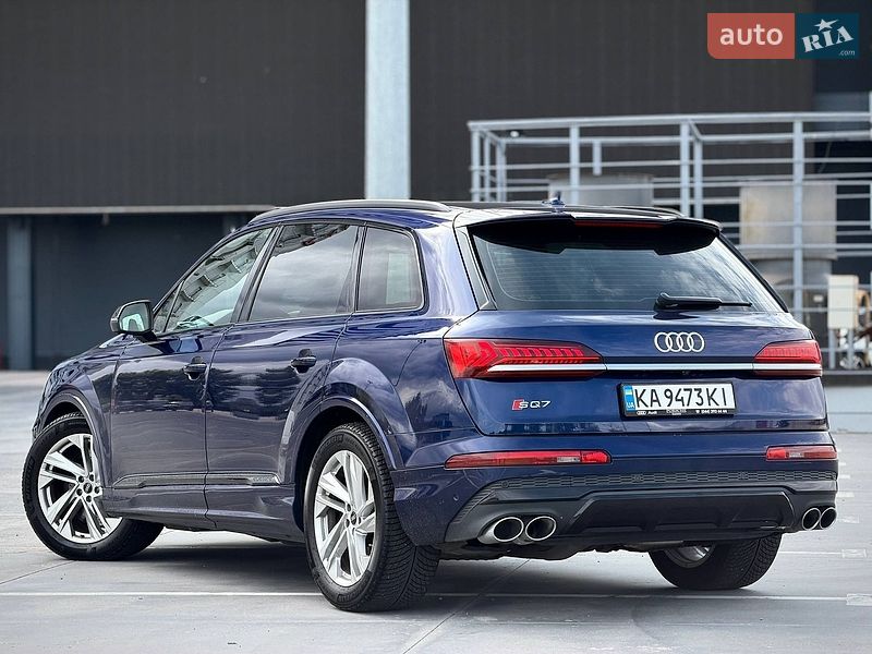 Внедорожник / Кроссовер Audi SQ7 2020 в Киеве