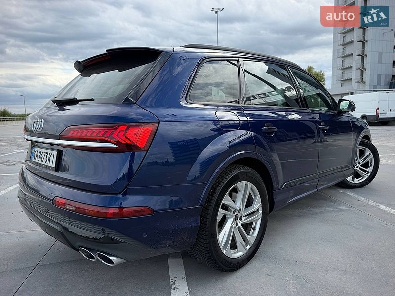 Внедорожник / Кроссовер Audi SQ7 2020 в Киеве