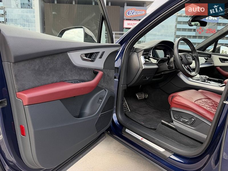 Внедорожник / Кроссовер Audi SQ7 2020 в Киеве