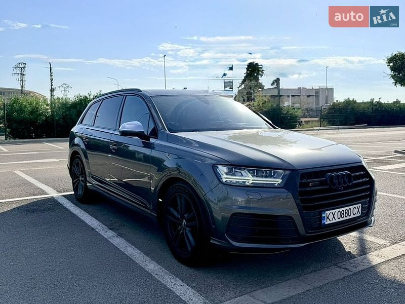 Позашляховик / Кросовер Audi SQ7 2018 в Львові