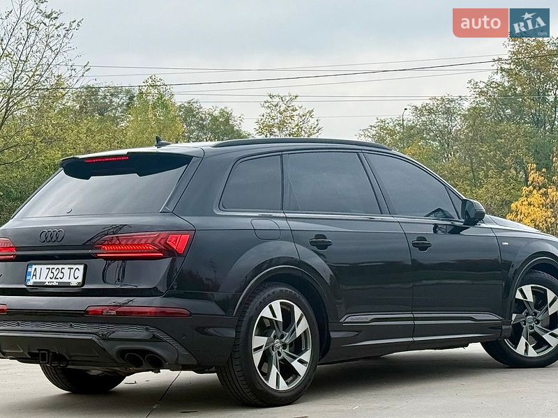 Внедорожник / Кроссовер Audi SQ7 2020 в Киеве