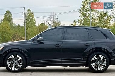 Внедорожник / Кроссовер Audi SQ7 2020 в Киеве