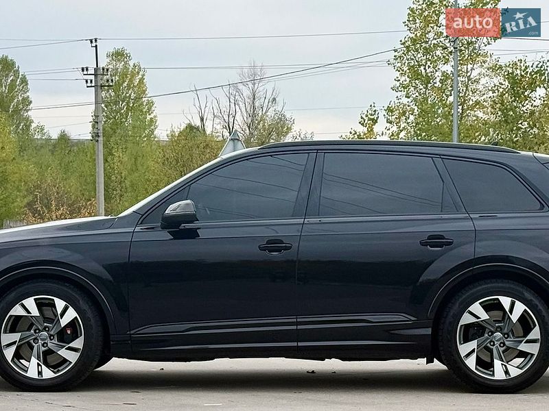 Внедорожник / Кроссовер Audi SQ7 2020 в Киеве