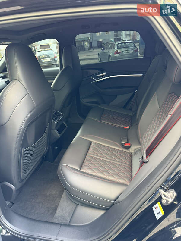 Внедорожник / Кроссовер Audi SQ8 e-tron 2023 в Ивано-Франковске