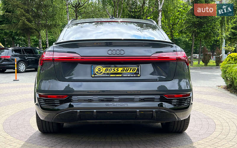Внедорожник / Кроссовер Audi SQ8 e-tron 2023 в Львове