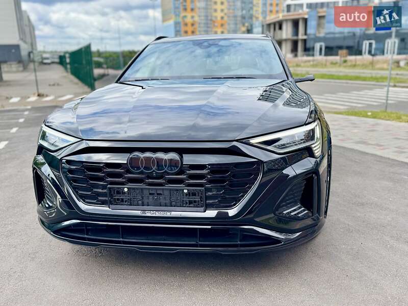 Внедорожник / Кроссовер Audi SQ8 e-tron 2023 в Киеве